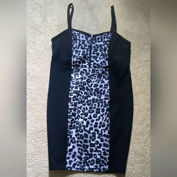 NWT Torrid Black and Gray Leopard Print Bodycon Retro Wiggle Dress Size 1X - Picture 1 of 6
